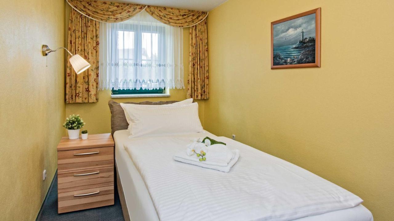 Hotel Garni Nussbaumhof Uckeritz Dış mekan fotoğraf